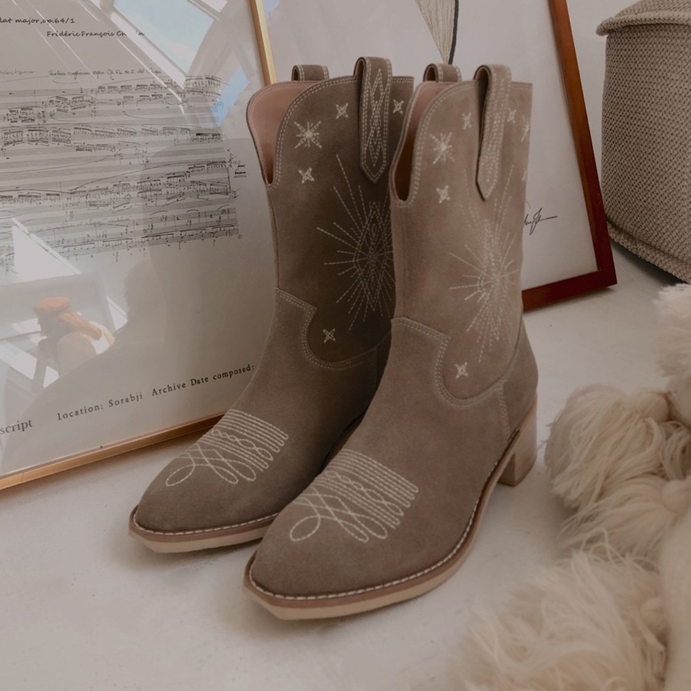 Hand Made Embroidery Western Boots Taupe Suede